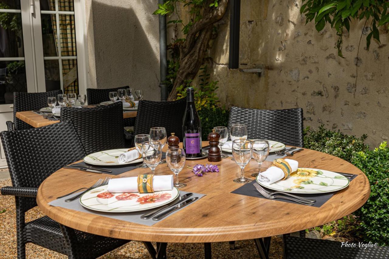 Logis Auberge Le Colombien - Hotel Et Restaurant Villandry Exteriör bild