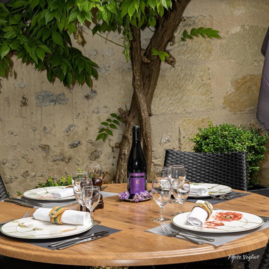 Logis Auberge Le Colombien - Hotel Et Restaurant Villandry Exteriör bild