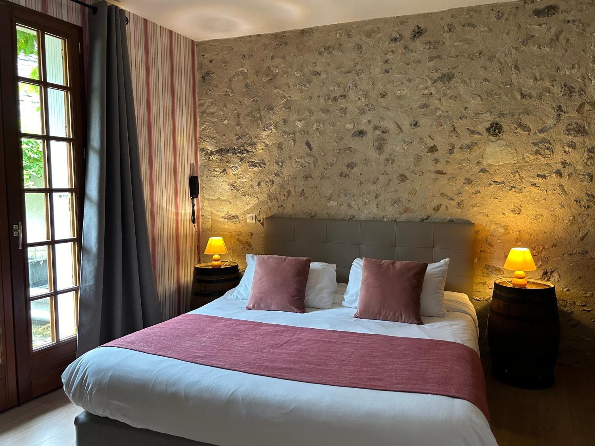 Logis Auberge Le Colombien - Hotel Et Restaurant Villandry Exteriör bild